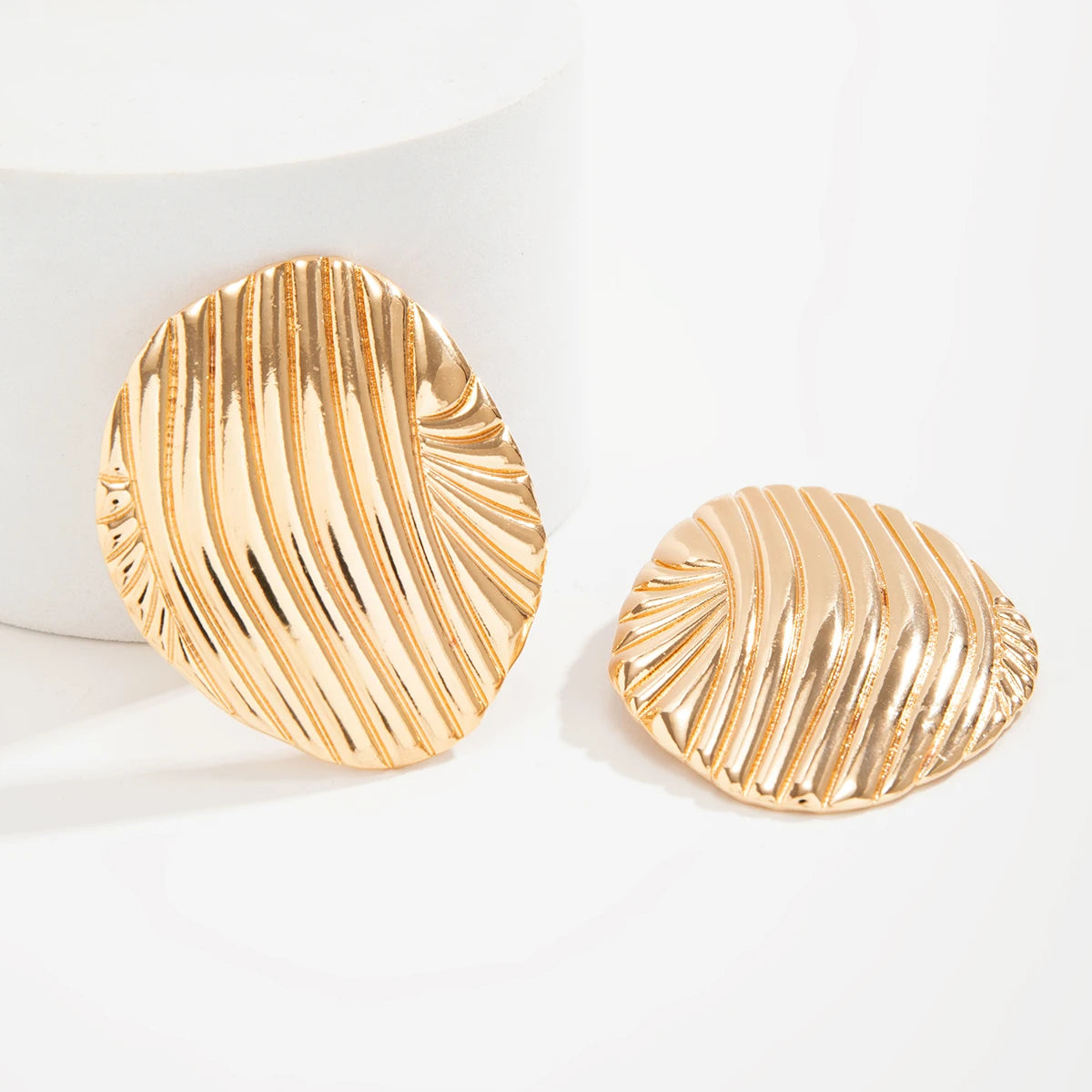 Metal Big Oval Stripe Stud Earrings for Women Punk Gold Color Geometric Earrings Party Jewelry Gift
