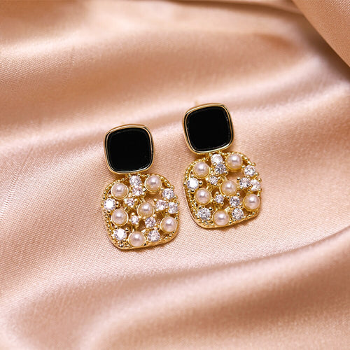 Fashion Black Square Metal Dangle Drop Earrings Luxury Inlaid Pearl Jewelry for Women Summer Party Pendant
